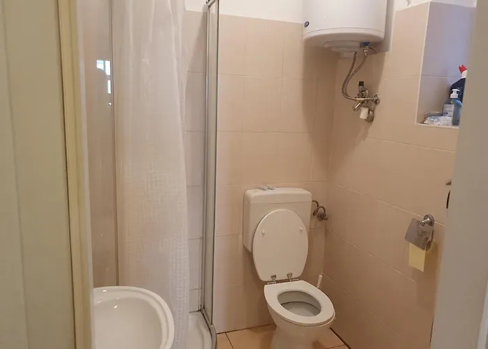 Apartment Spacious Near The Center *